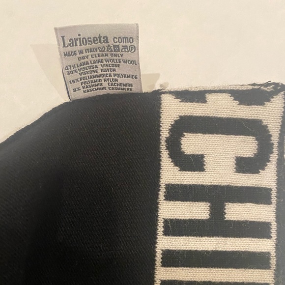 Moschino Wool Acrylic Blend Black Hat Gloves 2 piece set NWOT - Picture 6 of 6